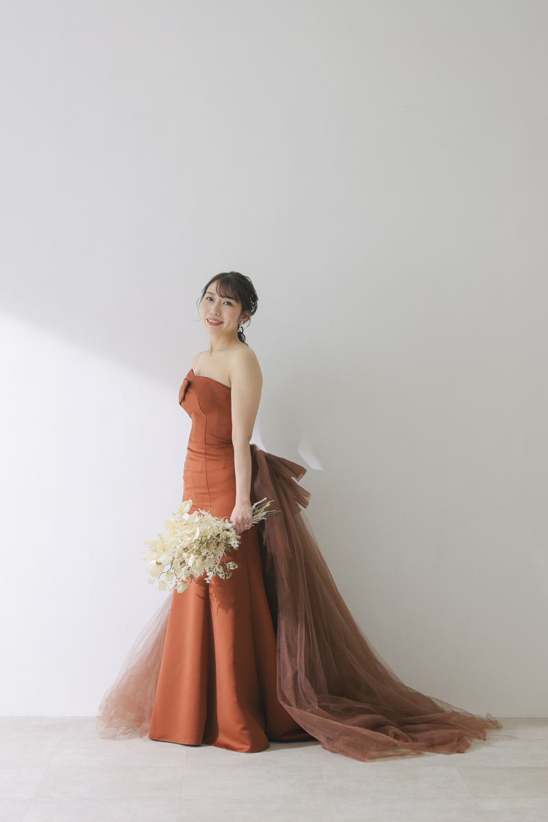 2着目はカラードレスで