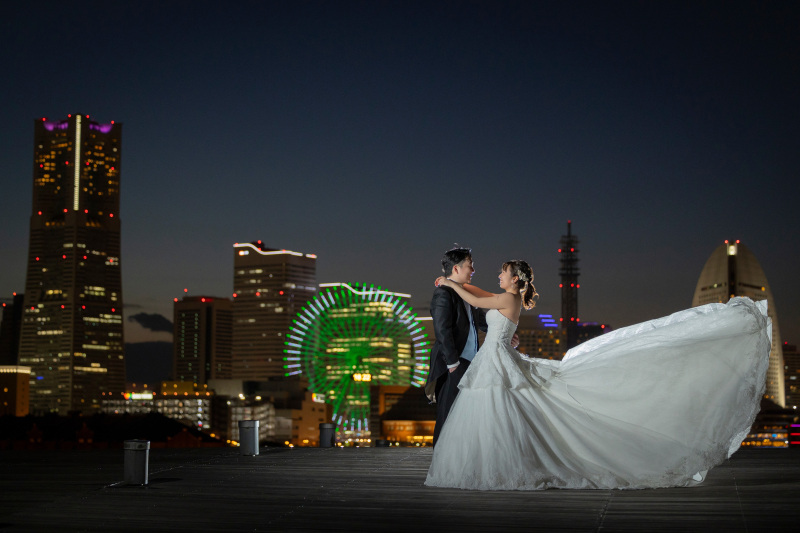 ドレスをふわっと♪