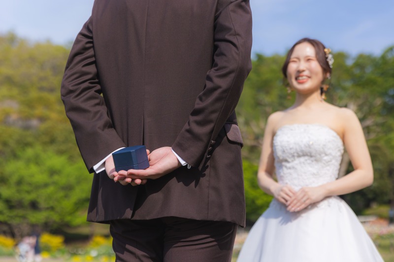 締めに指輪のシーン