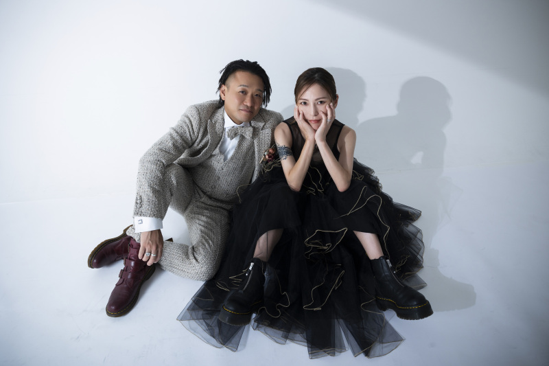 お座りショットも