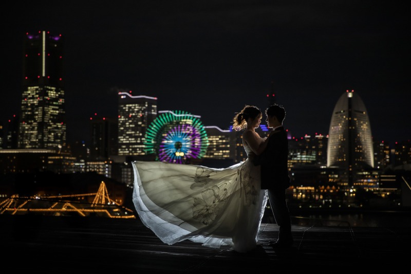 夜景とシルエット