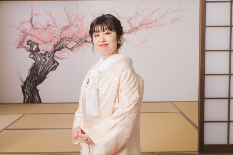 白無垢にお着替えをして