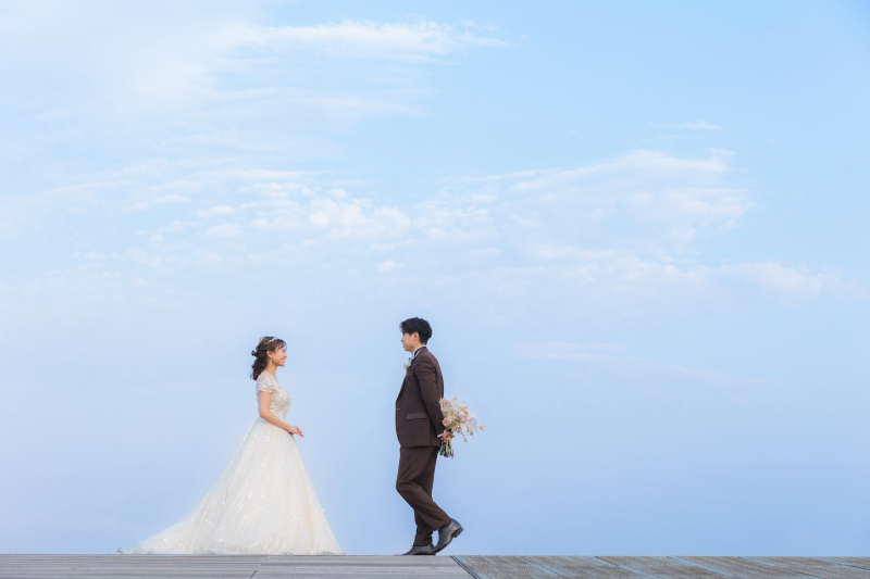 大さん橋で青空を歩く【洋装ロケーション】