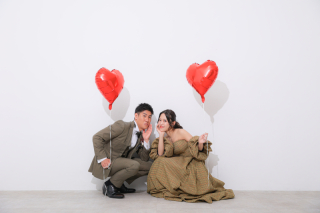 カジュアルにカラードレス