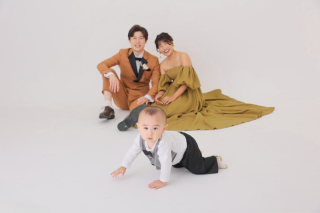 赤ちゃんと一緒の撮影でした！しっかりカメラ目線の赤ちゃんでした！