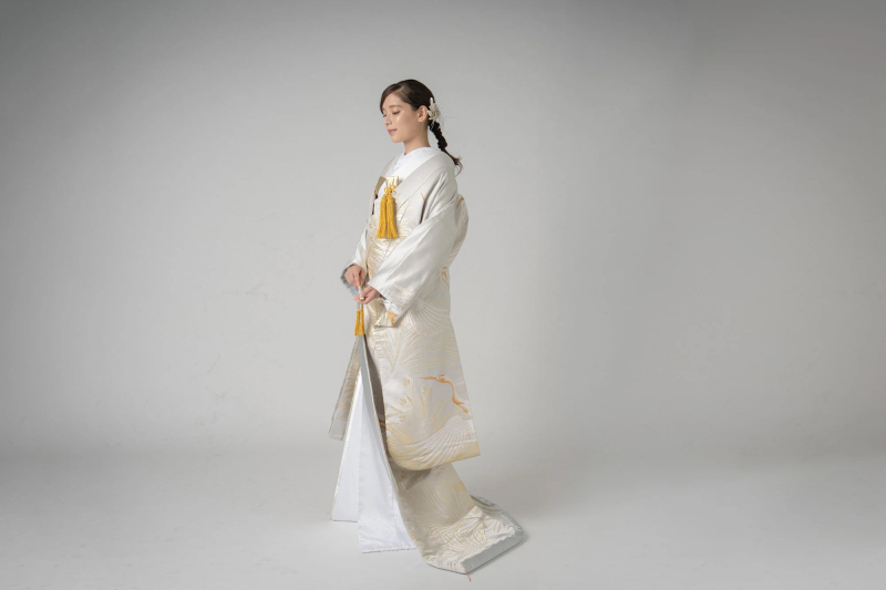 【本格和装で残す、趣深い結婚写真】和装スタジオ◇100カット以上全データ&写真台紙付◇