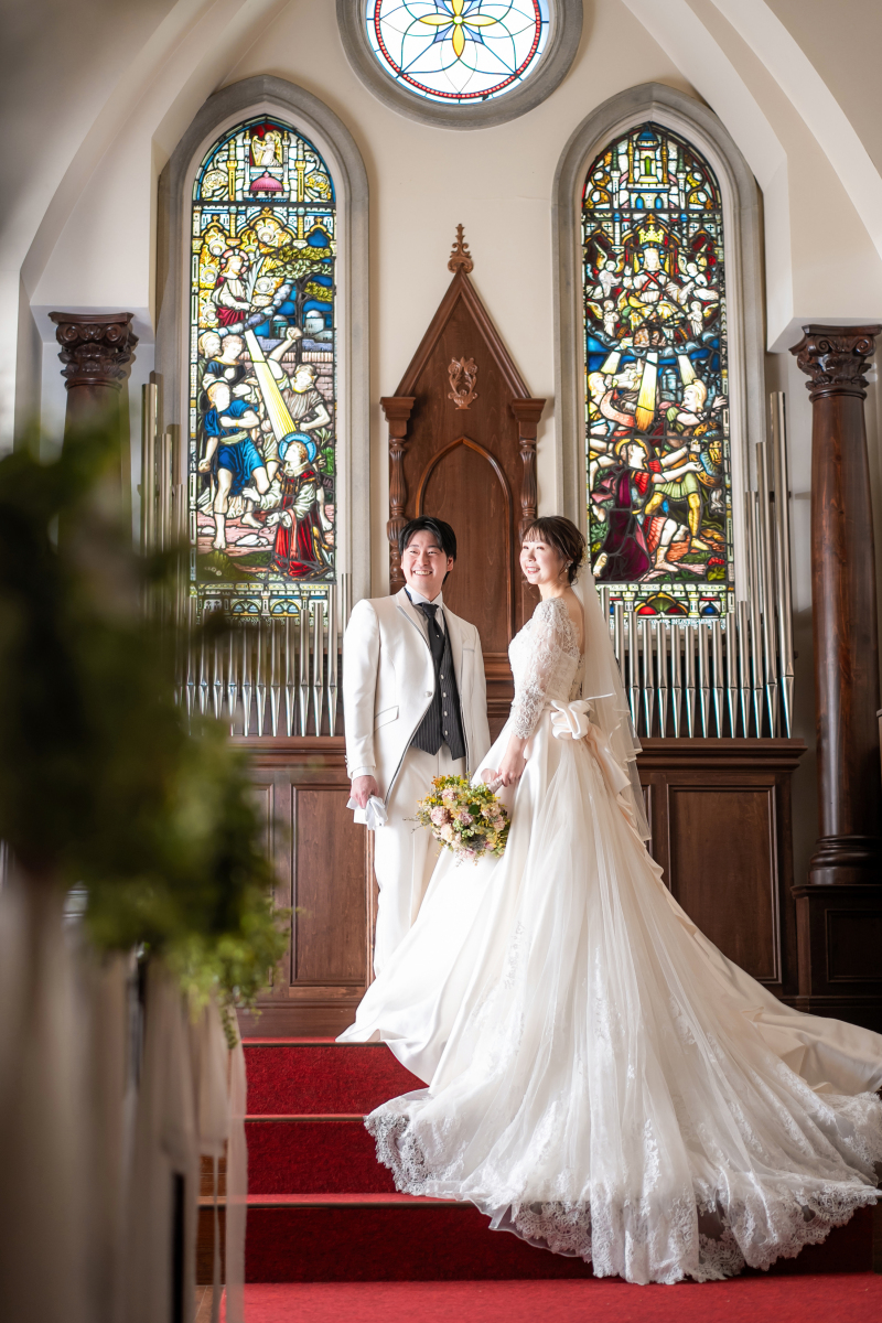 歴史あるステンドグラスと