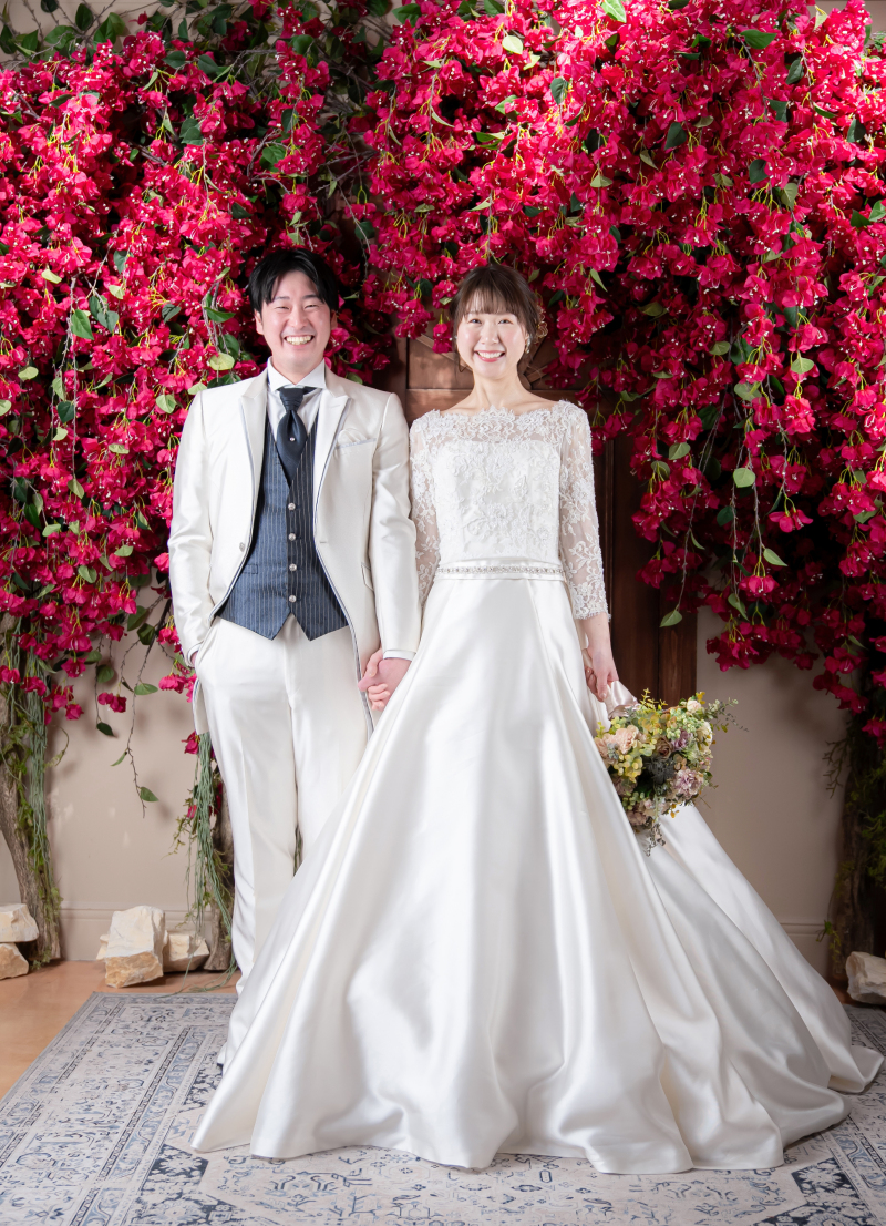 ドレスでの全身カットの撮影も