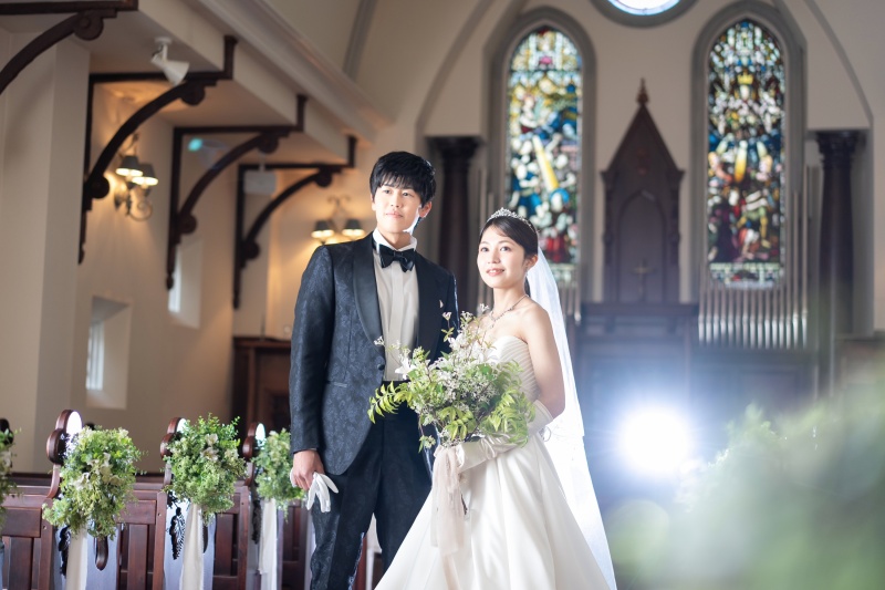 【ロケ+スタジオフォト】よくばり2か所で撮影！studio coco人気の背景+思い出の場所での撮影でより思い出深い一日を