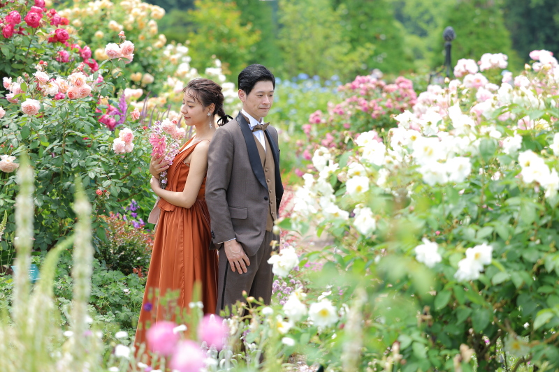 【ロケ+スタジオフォト】よくばり2か所で撮影！studio coco人気の背景+思い出の場所での撮影でより思い出深い一日を