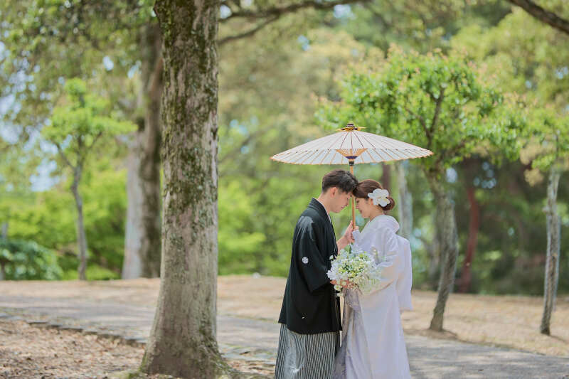 相合い傘で温かい一枚