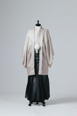 ベージュ×黒ダイヤ