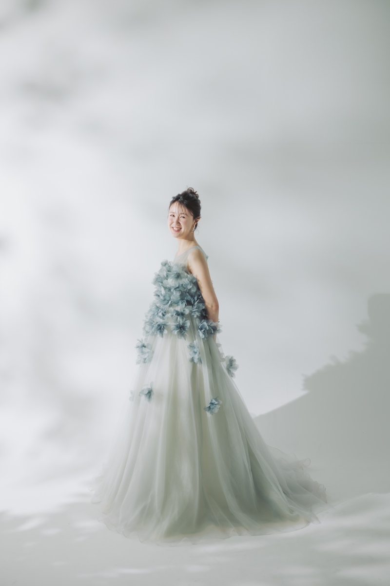 淡い色味が珍しい1着