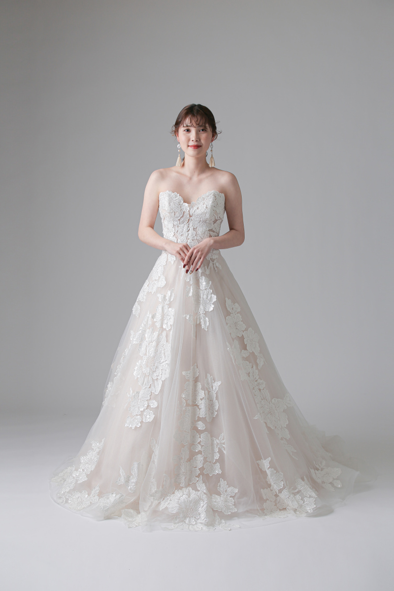 洋装の衣装が豊富です♪