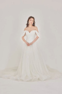 Oksana Mukha エスメラルダ_用賀提携店