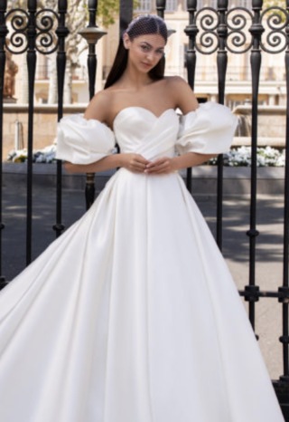 pronovias ixion_用賀提携店
