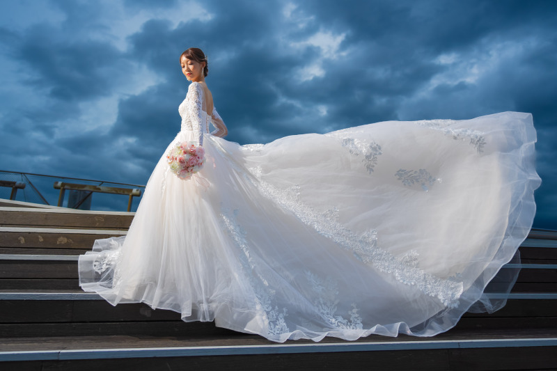 定番のドレスふわりショット!