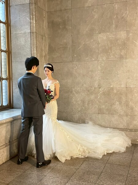 外の光が入る窓辺で・・・♪