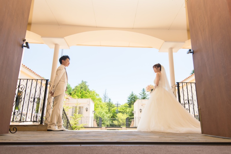 チャペルの扉の先で!