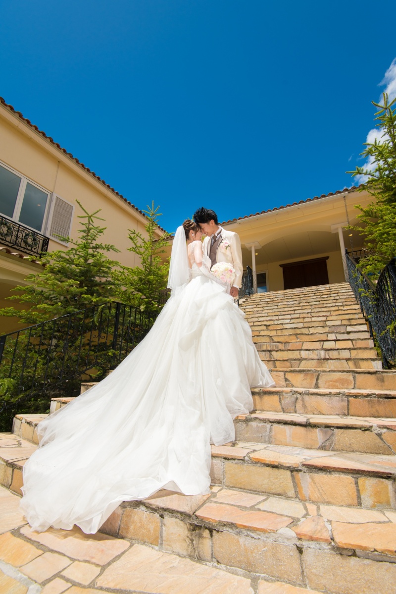 青空の階段ショット