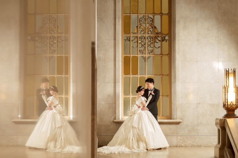 窓辺にたたずむお二人♪