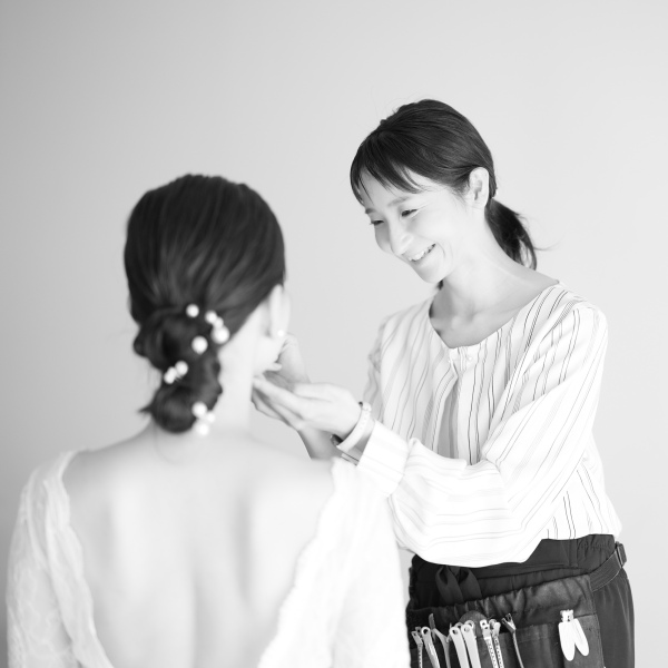 TEAM UK WEDDING | チームUK_女性のフォトグラファーがいる