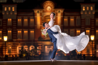 挙式披露宴後の外部ロケーションフォト撮影 1H 50カット(ex. 東京駅ロケ、東京タワーロケ)