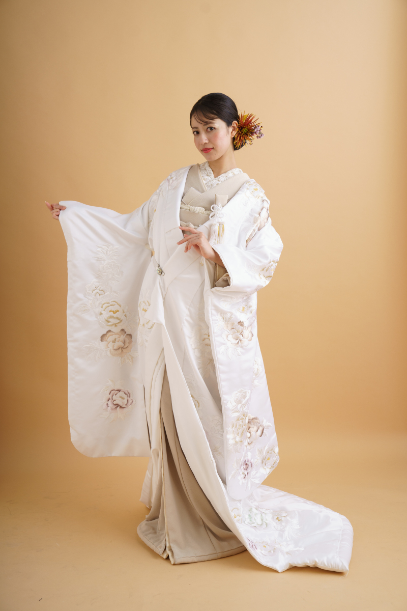 CLAIRE品川シーサイド店_白無垢が豊富