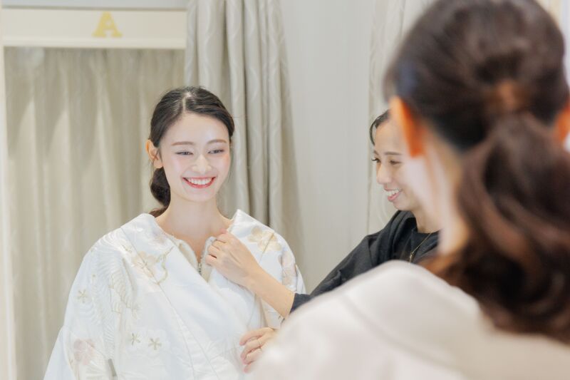 CLAIRE品川シーサイド店_衣装の試着ができる