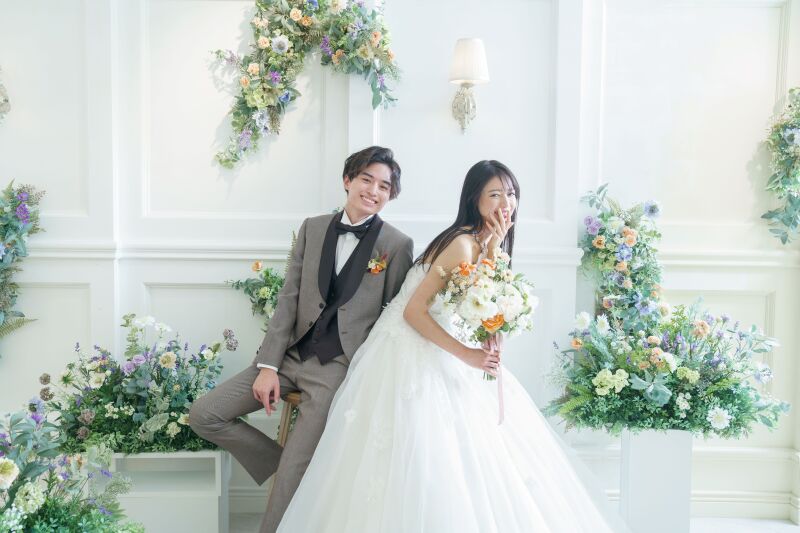 【オンライン完結】新婦様衣装2着・スタジオ・11月末まで撮影プラン《40カットデータ3日で納品・グレードアップ衣装追加料金0円》