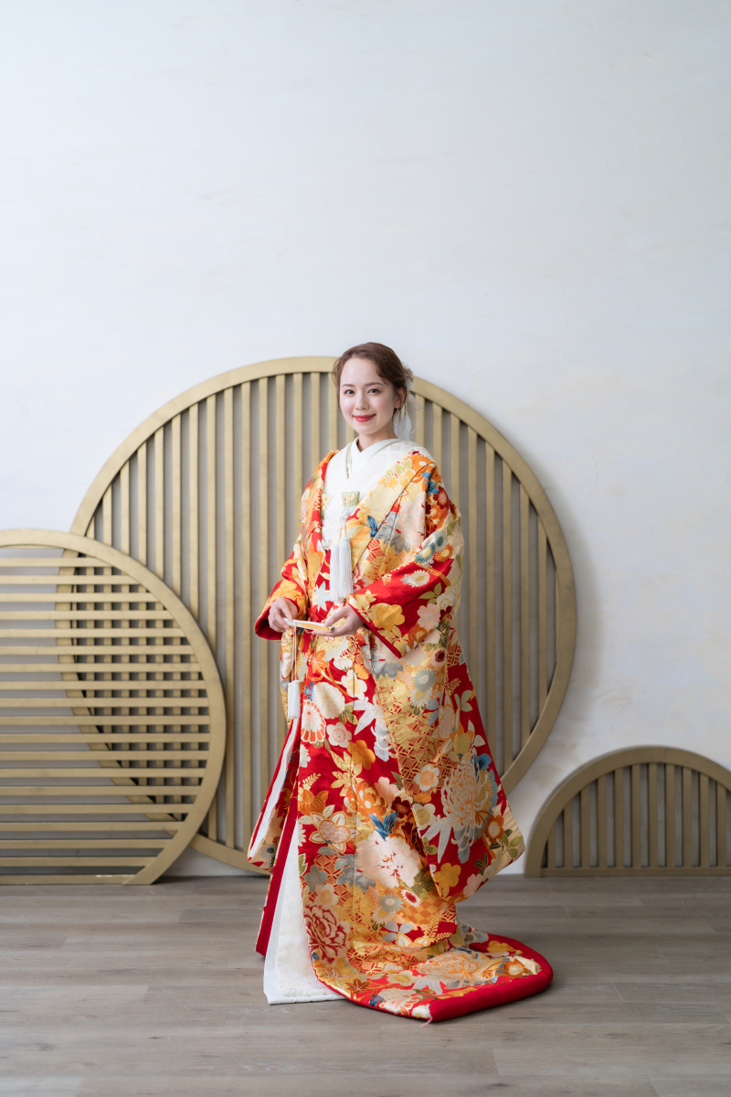 【今の自分を美しく♡ソロウェディング】スタジオ撮影・衣装1着・5カットデータ付きのお手軽ソロ撮影プラン