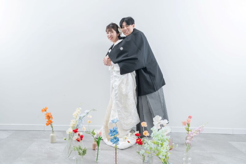 カラフルなお花と一緒に