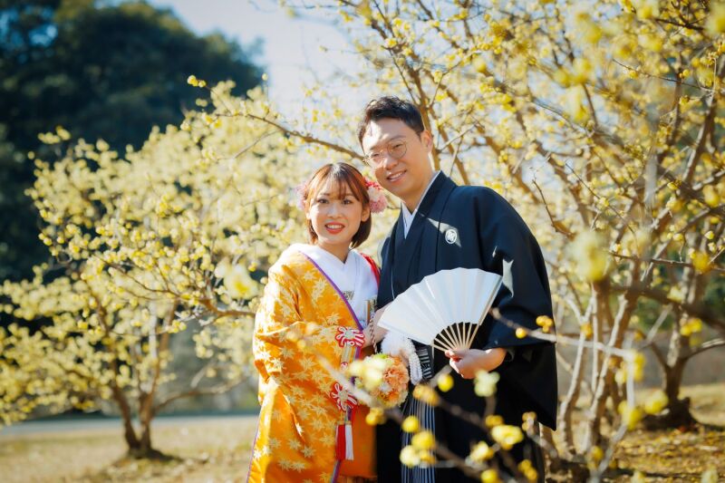 おめでたい和の雰囲気バックに梅の花と和装ウエディング♡【昭和記念公園】