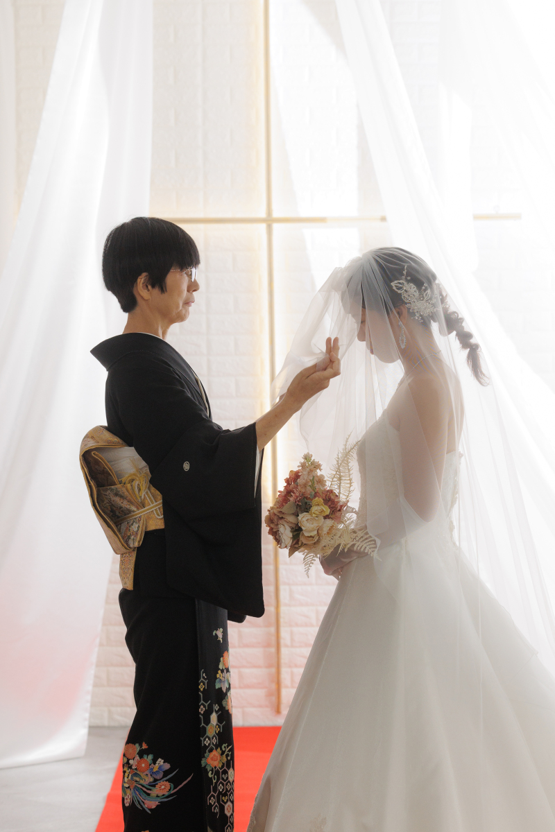 ベールダウンのシーンから撮影開始