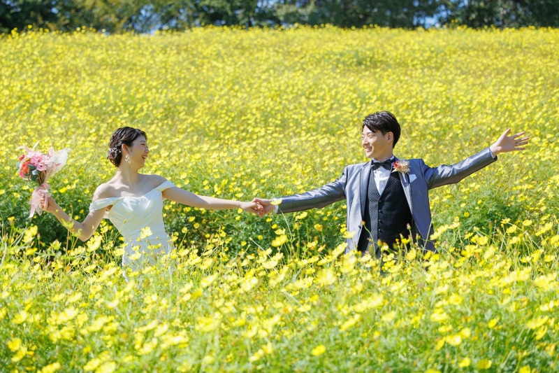 コスモス畑でダンス♪