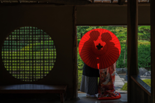 日本庭園とスタジオ和装撮影