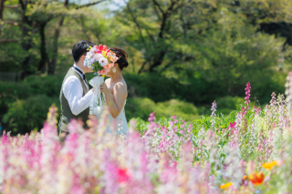 毎月10組限定‼️『ロケスタ和洋』洋装：昭和記念公園のお花+新緑　和装：スタジオ◇93,000円データ100枚