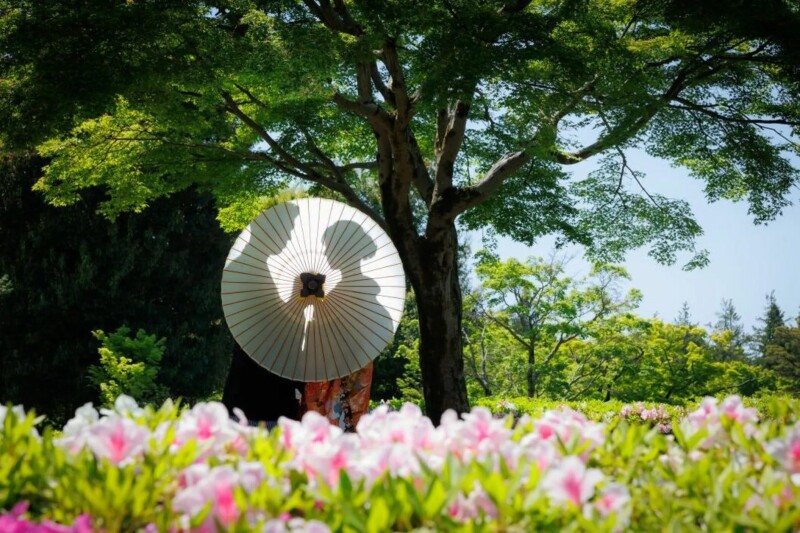 【新緑キャンペーン】和装壱点≪日本庭園＆季節のお花≫110,000円➡88,000円／130枚【スタジオ正座ショット付】