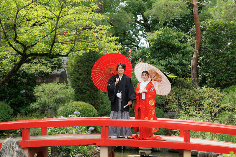 【7月～9月平日撮影】ロケ&times;スタ和洋プラン✨高幡不動尊 &times;スタジオ♡和洋各1着／データ100枚／新婦ヘアメイク込