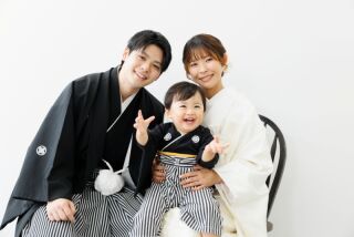 【9月限定】45.000円　『家族・ペットと撮影 ♪ スタジオ壱点プラン』データ80枚+和装1着♡ウェルカムボードプレゼント