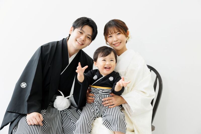 家族・ペットと撮影 ♪ スタジオ弐点 53,000円 ウェルカムボードor六切写真付✨120枚/和装2着