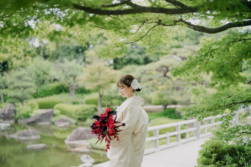 こだわりのブーケを持って