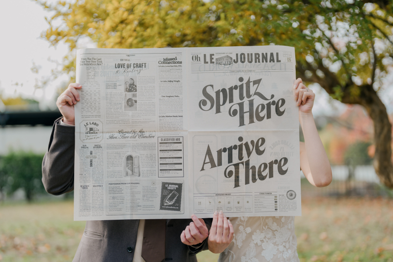 顔を隠して....？！