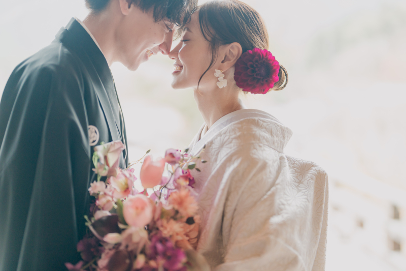 おでこコッツン