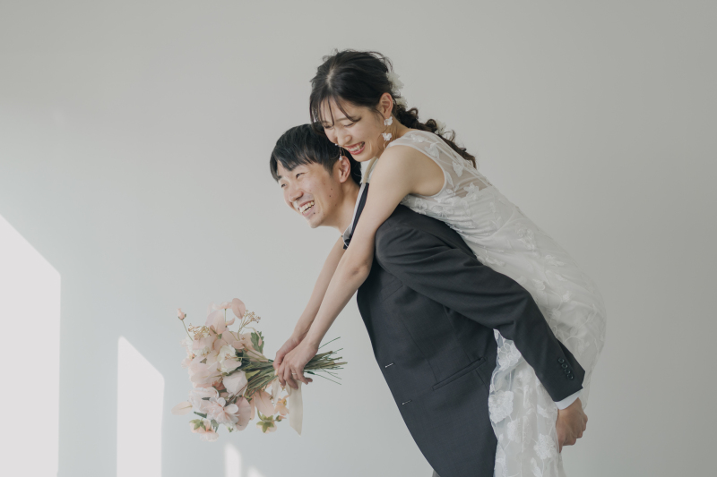 ギュッと近づいて