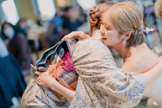 友人スピーチがこの場にいる全員が感情の入る瞬間だと思います。私の大好きなシーンの一つでもあります。フォトグラファー経験もあるため前撮りや結婚式撮影のイメージがしやすいご説明を心がけております。