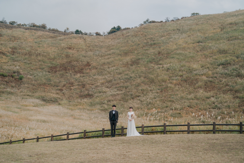 【洋装2着プラン】全国出張OK!お二人分のお衣装各2着&ヘアメイク付き*データ300cut*スタジオ撮影5cut無料♩