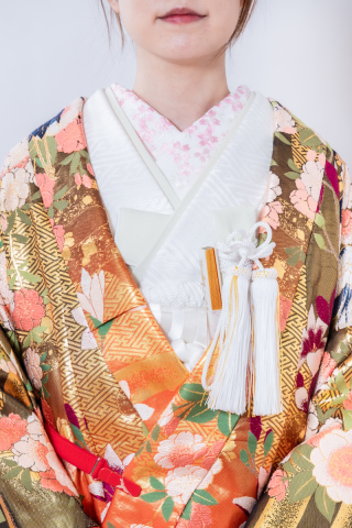 色打掛+薄グリーン小物+刺繡襟（ピンク花）