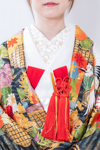 色打掛+レッド小物+刺繡襟（ゴールド花）