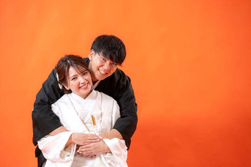 スタジオ背景：オレンジペーパーバック